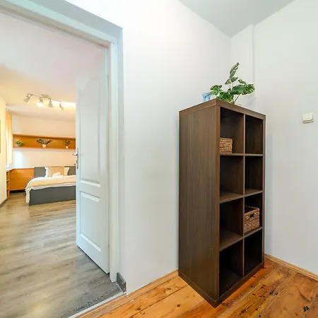 Rynek 3-bedroom By Bookinghost Appartement *