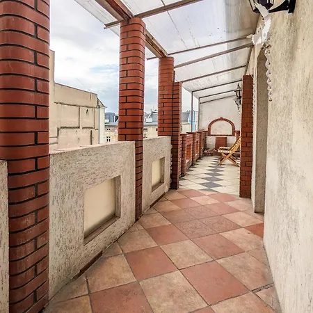شقة Rynek 3-bedroom By Bookinghost فروتسواف