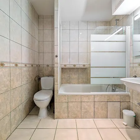 Rynek 3-bedroom By Bookinghost Apartman